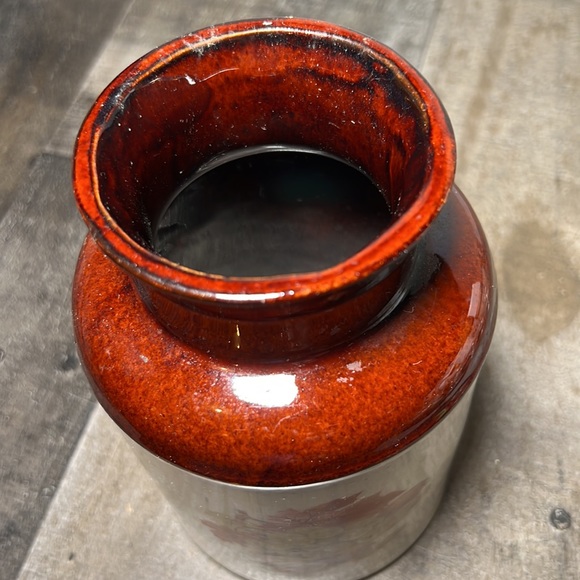 Vintage 60's McCoy Pottery Crock #251 Green Grapes Walnuts On Front - Picture 2 of 5